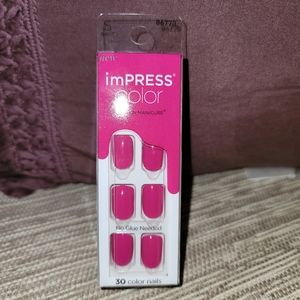 Impress Press on nails